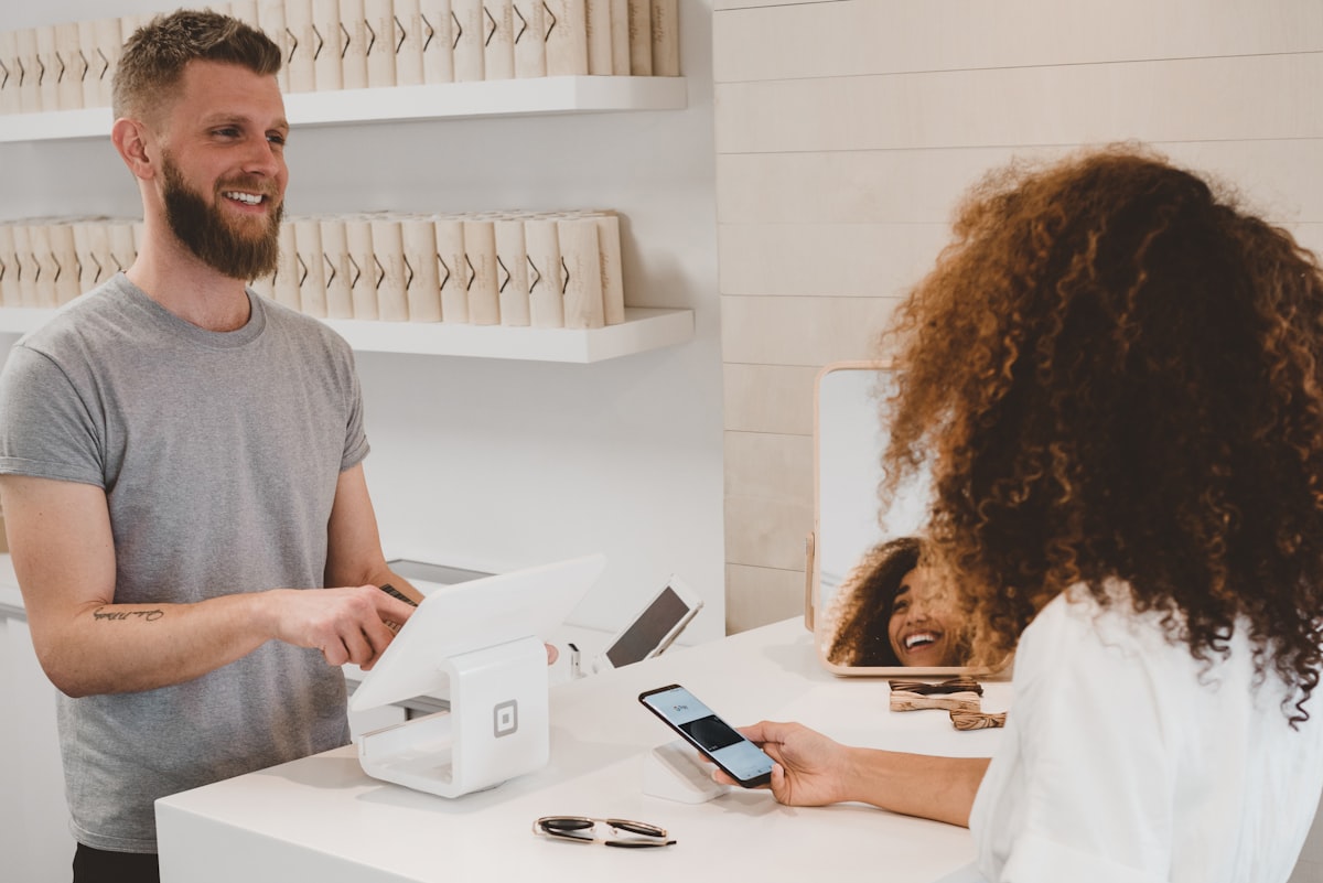 Cashback and online shopping concept